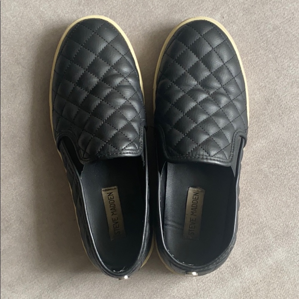 Steve Madden quilted loafers❤️ Host Pick